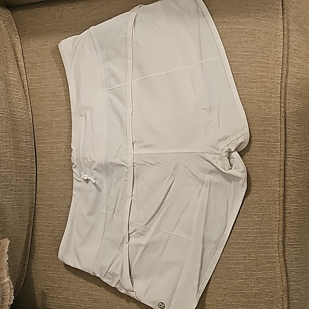 Lululemon hotty hot shorts
